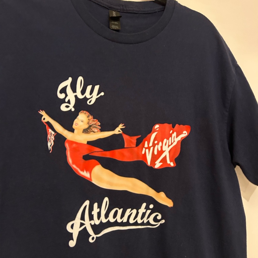 Women’s Navy Short Sleeve Graphic Tee with Red Accent - Picture 3 of 4